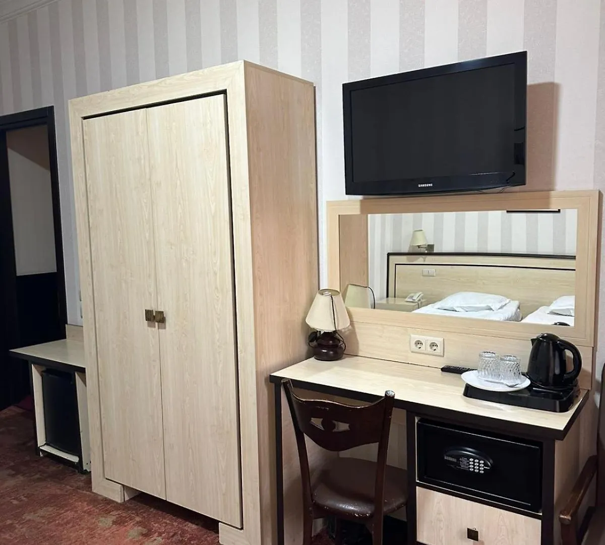 Hotel Qvino Tiflis 3*,  Gürcistan